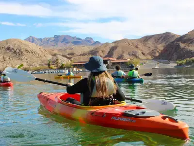 Paddle Power! Kayaking Workouts That Are Fun (and Scenic!)